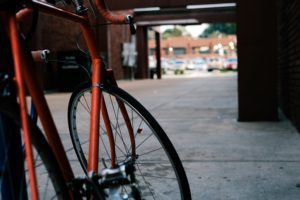 Les critères essentiels pour choisir son vélo urbain en Suisse