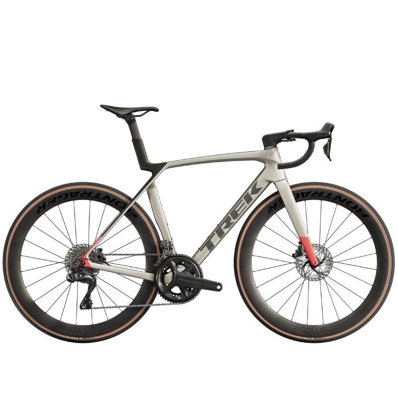 Trek Madone SL 8ème Génération 2025 : Le Vélo Aéro Ultime qui Redéfinit la Performance